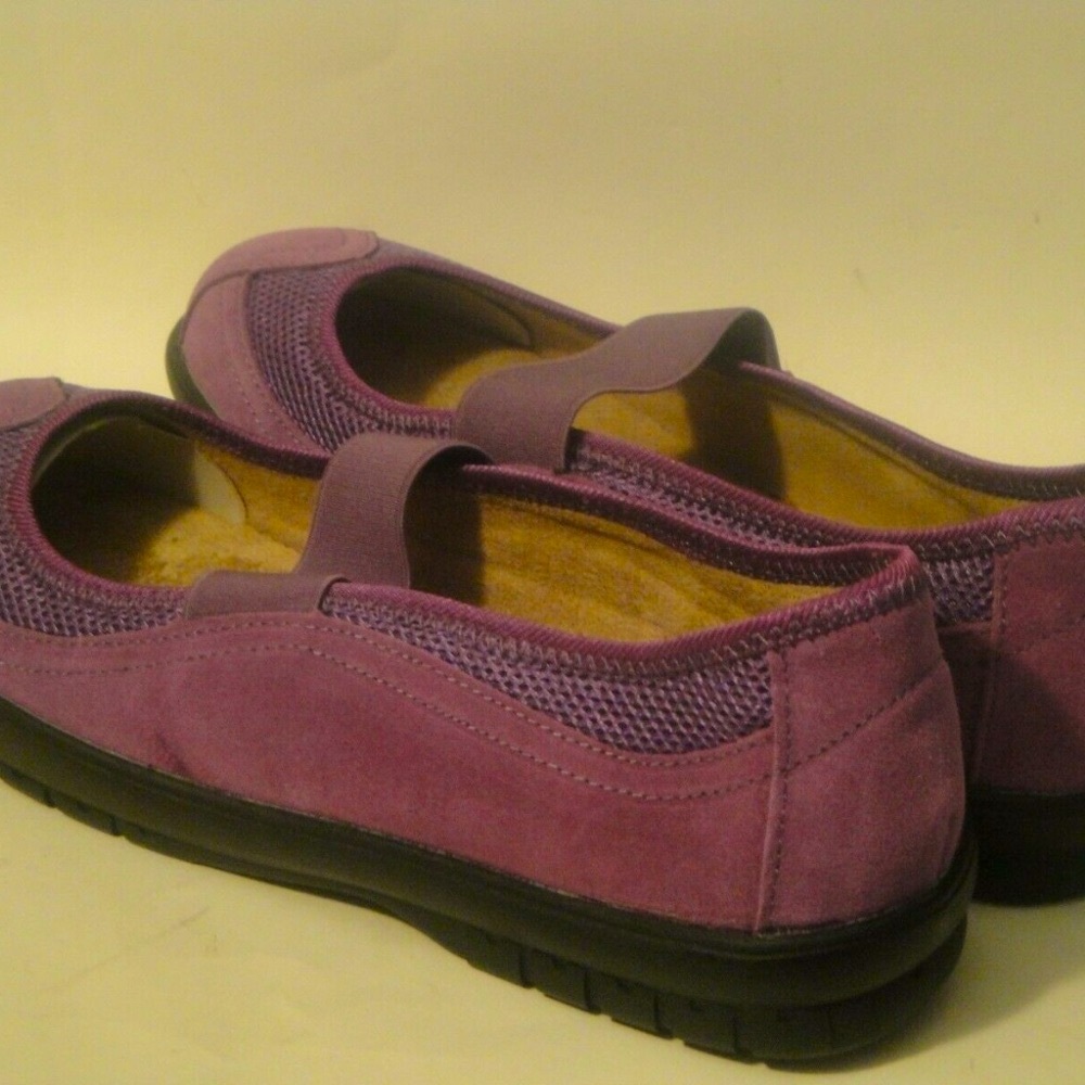 COMFORT CASE New Sz 9 Purple Leather Mary Jane Flats